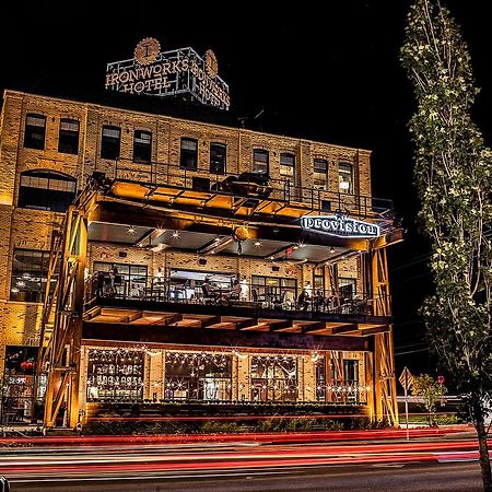Ironworks Hotel Indy Индианаполис Экстерьер фото